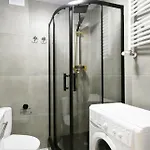 Apartament Hola Legionow *