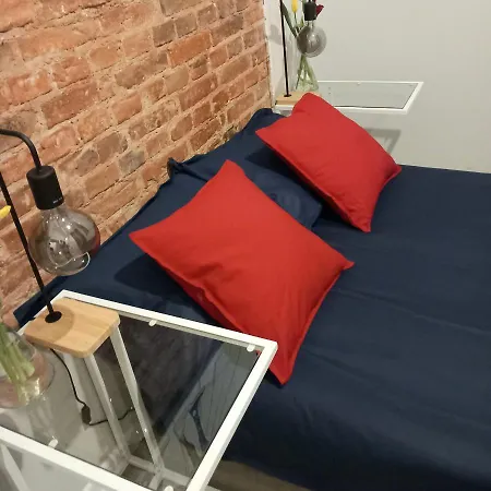Hola Legionow Apartment