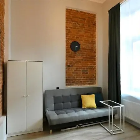 Hola Legionow Apartment