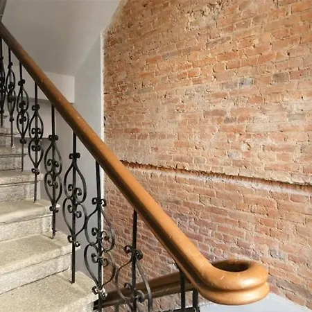 Hola Legionow Apartment *