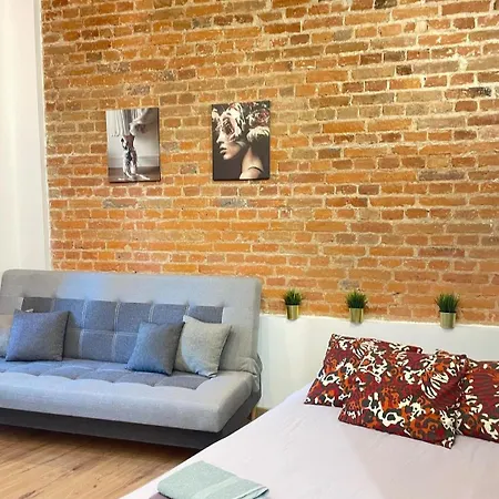 Apartment Hola Legionow *